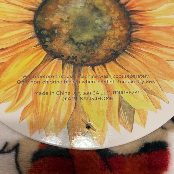 Artisan 34 Fall Dog Print Throw Blanket - Picture 5 of 5